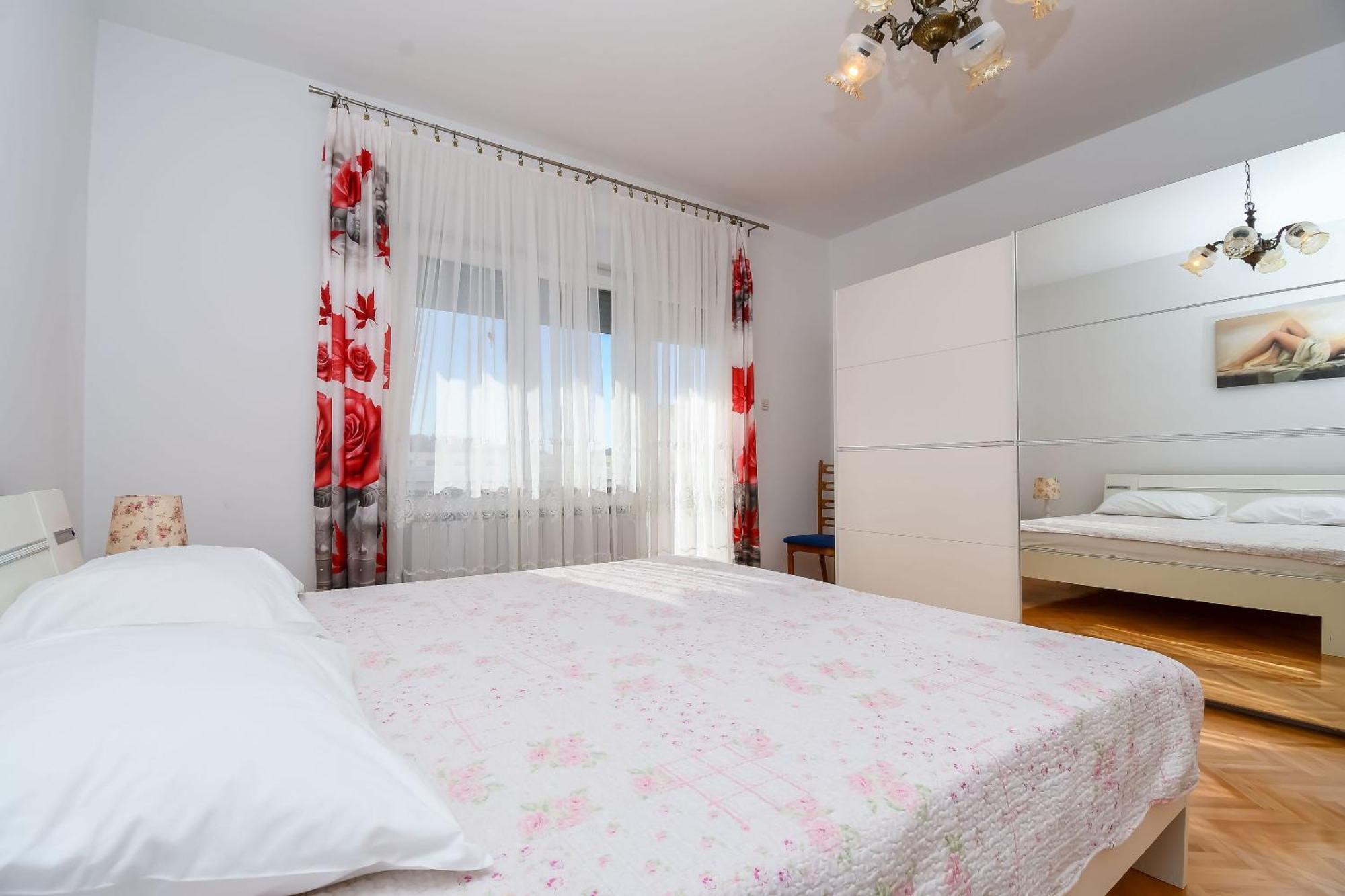 סגט ווראנייצה Apartments Vesna מראה חיצוני תמונה